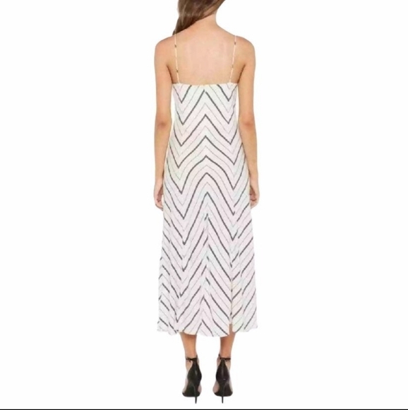 BARDOT Winona Strappy Chevron White and Black Sun Dress size Small - Picture 2 of 6